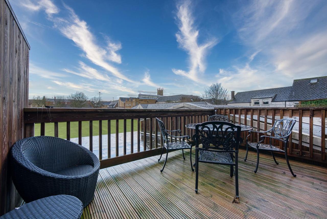 Ashcroft Loft By Timeless Stays - Stunning 3 Bedroom, 2 Bathrooms, Charming Central Apartment Featuring A Balcony Cirencester Exteriér fotografie