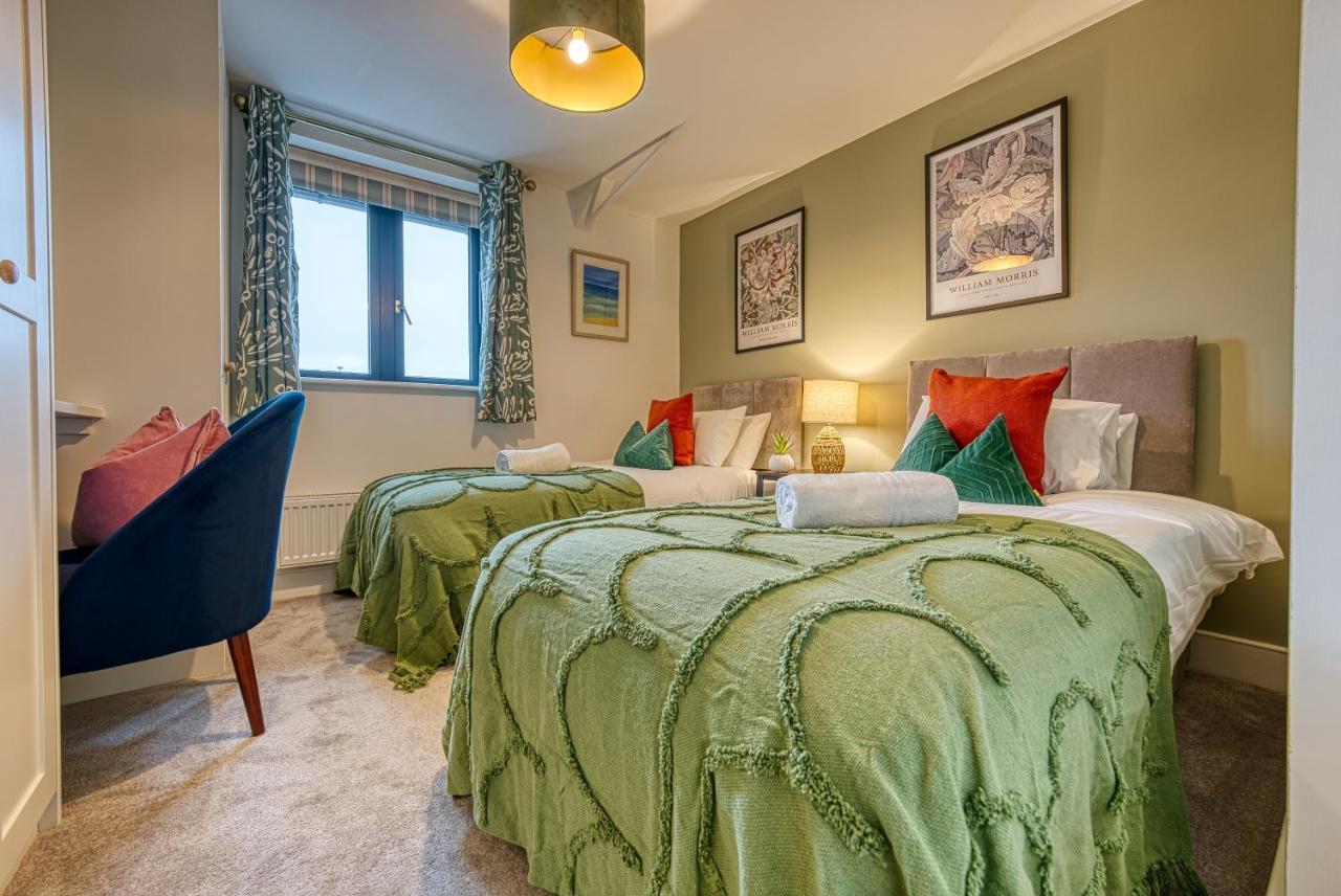 Ashcroft Loft By Timeless Stays - Stunning 3 Bedroom, 2 Bathrooms, Charming Central Apartment Featuring A Balcony Cirencester Exteriér fotografie