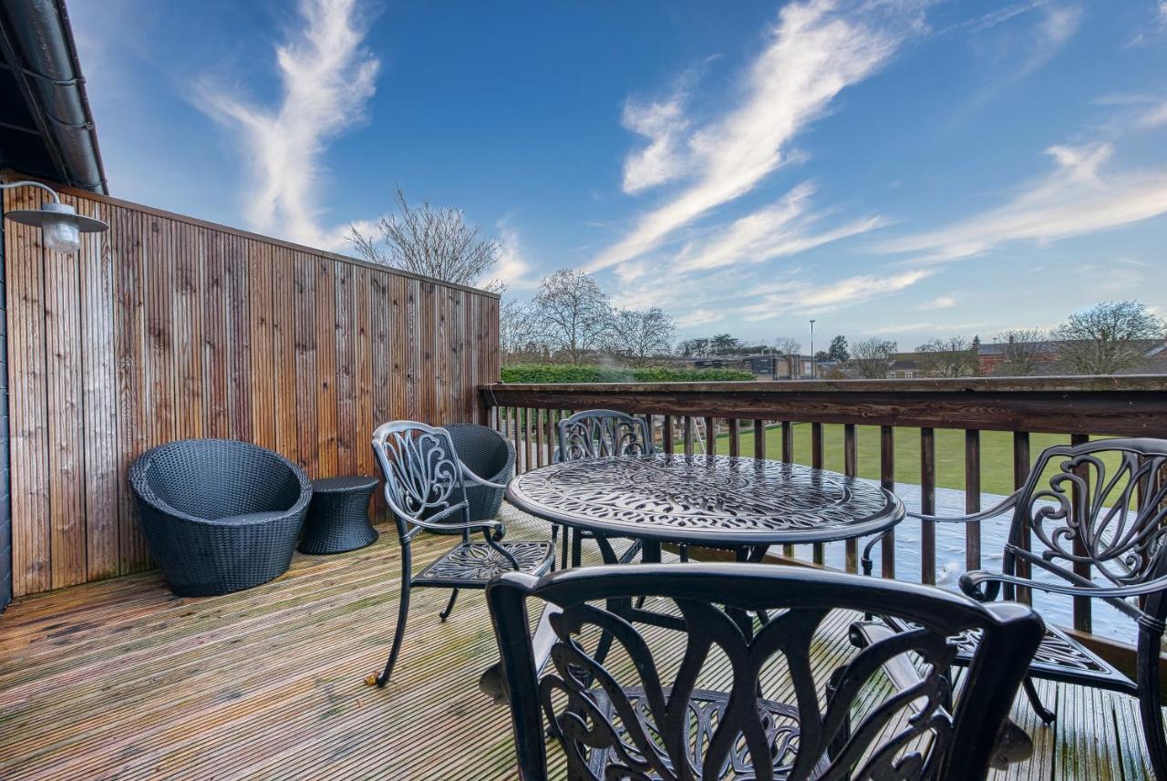 Ashcroft Loft By Timeless Stays - Stunning 3 Bedroom, 2 Bathrooms, Charming Central Apartment Featuring A Balcony Cirencester Exteriér fotografie