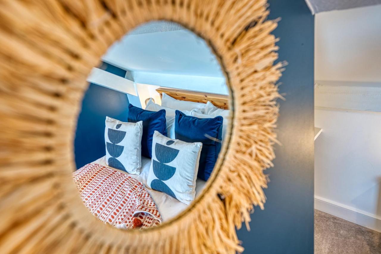 Ashcroft Loft By Timeless Stays - Stunning 3 Bedroom, 2 Bathrooms, Charming Central Apartment Featuring A Balcony Cirencester Exteriér fotografie
