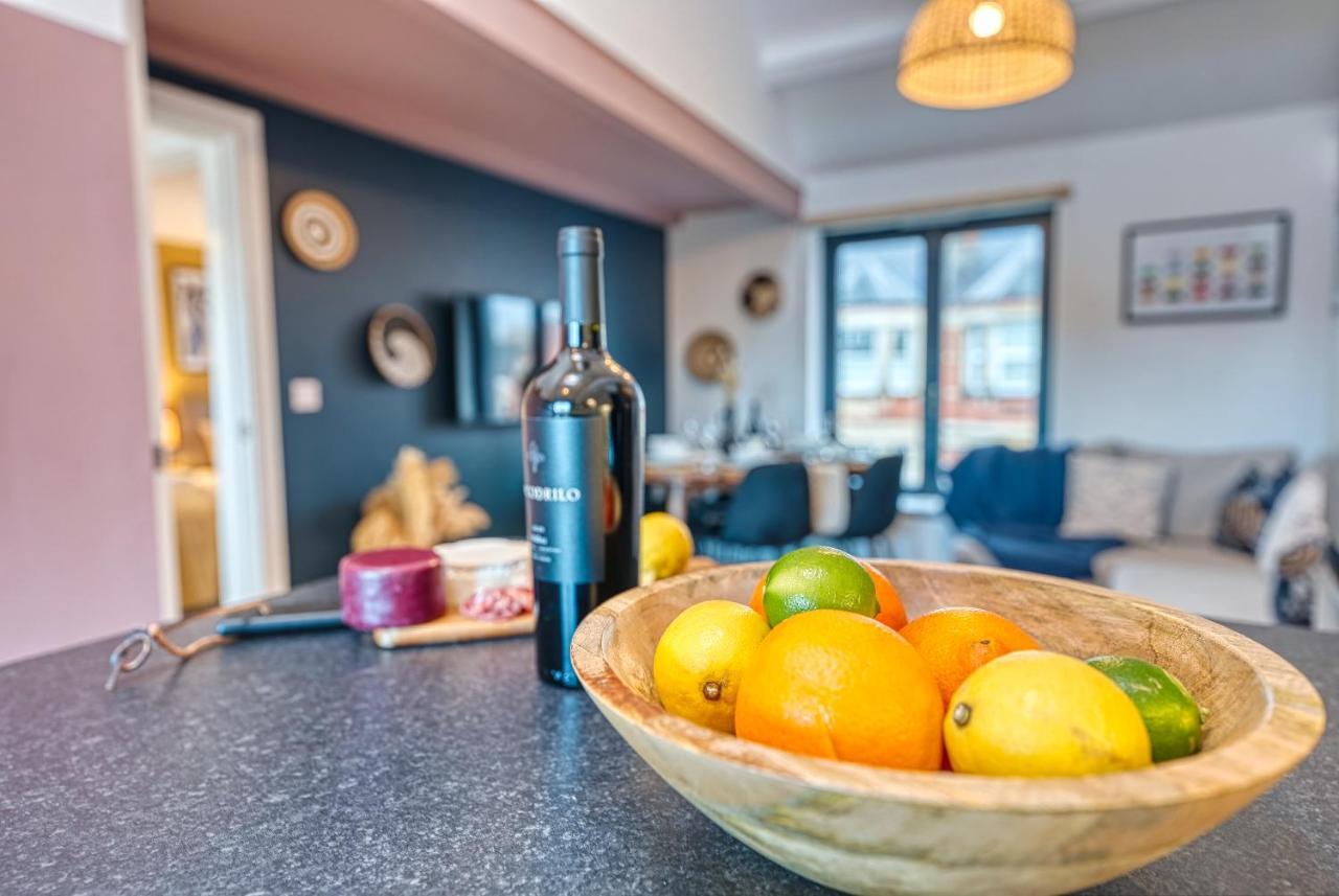 Ashcroft Loft By Timeless Stays - Stunning 3 Bedroom, 2 Bathrooms, Charming Central Apartment Featuring A Balcony Cirencester Exteriér fotografie