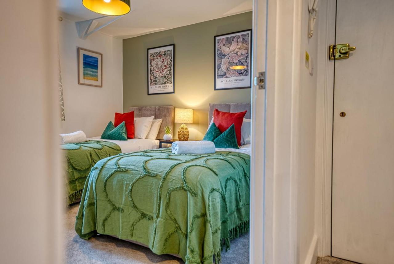Ashcroft Loft By Timeless Stays - Stunning 3 Bedroom, 2 Bathrooms, Charming Central Apartment Featuring A Balcony Cirencester Exteriér fotografie